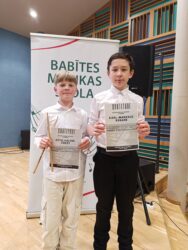 Tublid noormehed Otto Valter Vürst ja Karl-Markkus Rebane