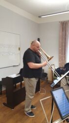 Puhkpilliorkestri dirigent Artur Kiik