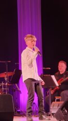 Esineb Otto Valter Vürst