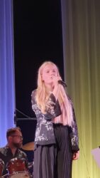 Esineb Helin-Marii Viskar