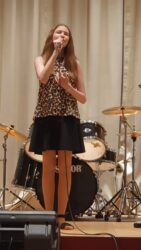 Esineb Arhanna Sandra Arbma