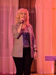 Vokaalpedagoog ning laulja Margot Suur