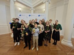 Autasustatud Räpina Muusikakooli õpilased ja õpetajad